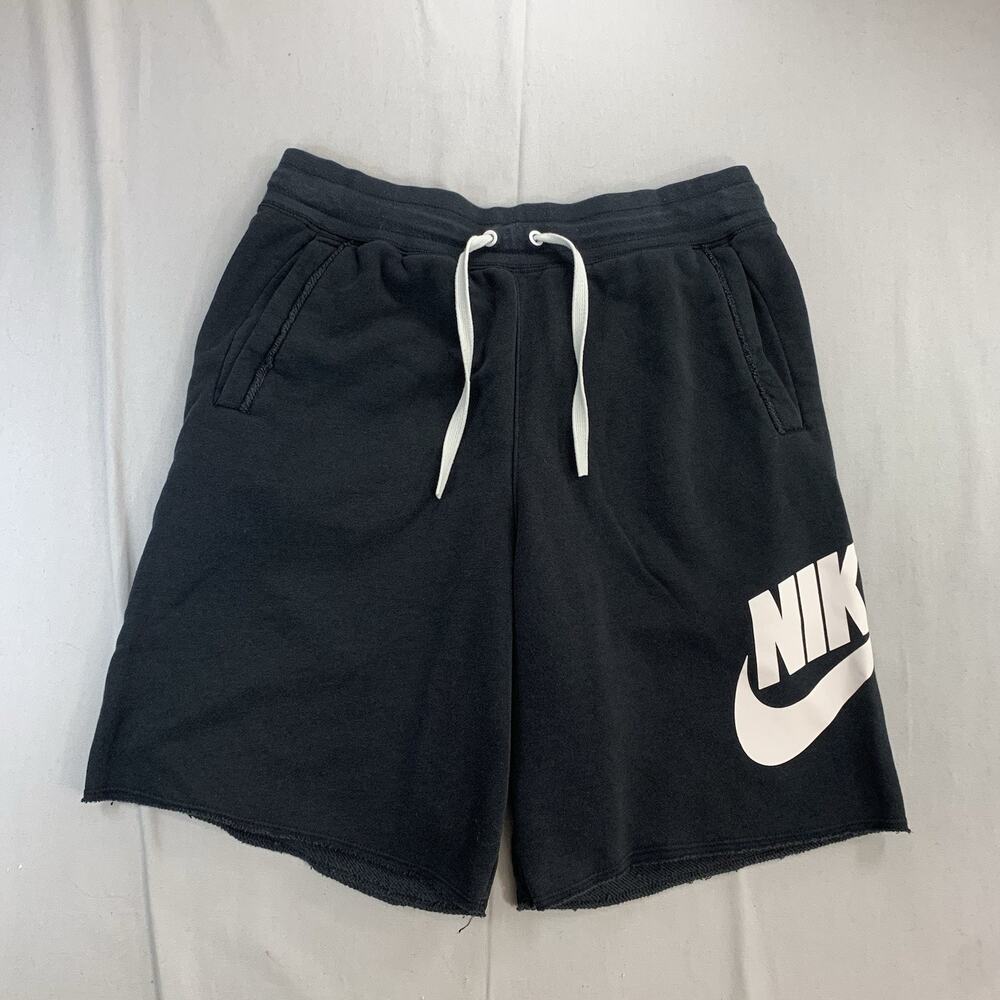 Nike Sportswear Alumni White Black Mens S Swoosh Athleisure Graphic Sweat Shorts